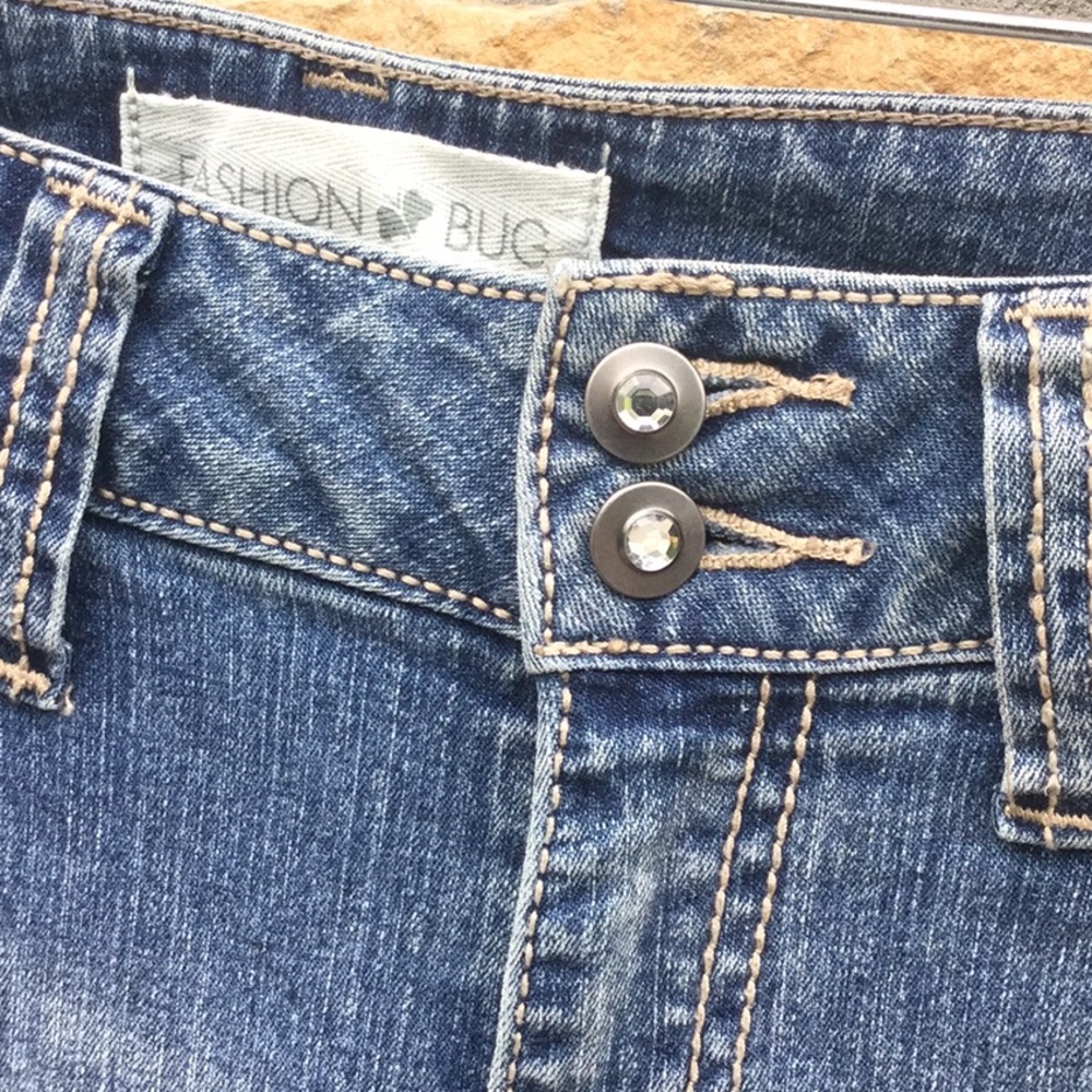 Fashion bug embroidered jeans cowgirl boho rodeo travel farmer’s market rodeo - Picture 3 of 9